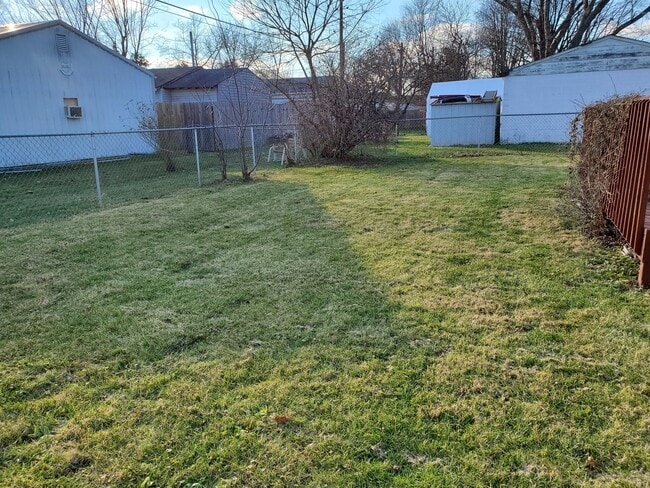 Building Photo - 177 Richards Dr