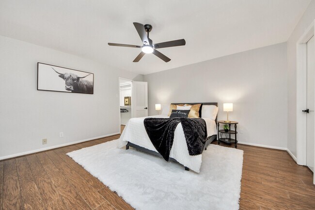 Building Photo - 18209 Vinland Dr