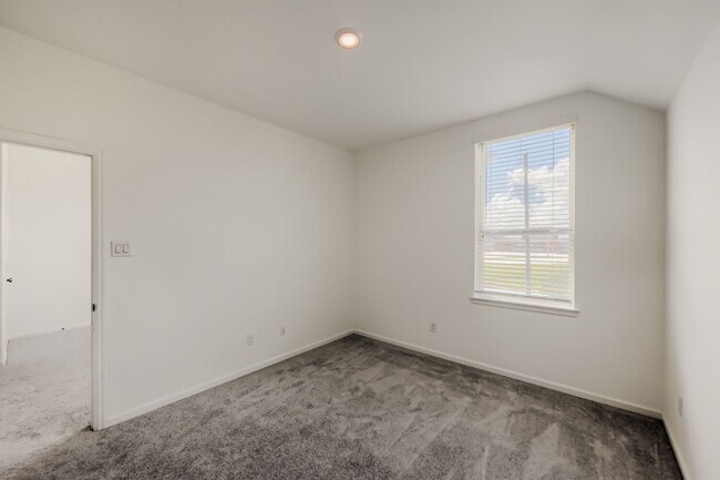 Building Photo - 4146 Balboa Dr