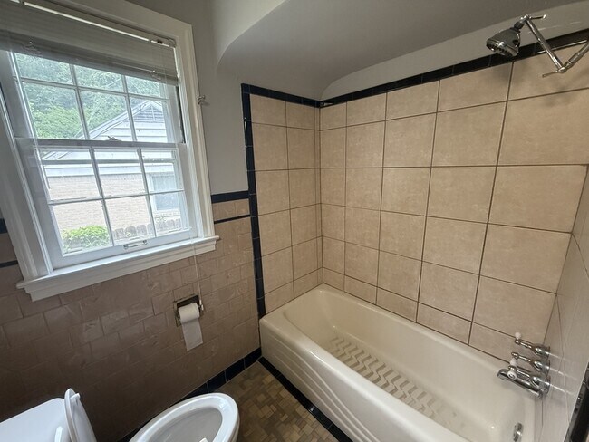 Building Photo - 3766 Friar Tuck Rd