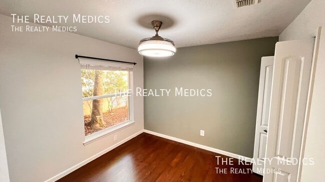 Building Photo - 3977 Journey Ct