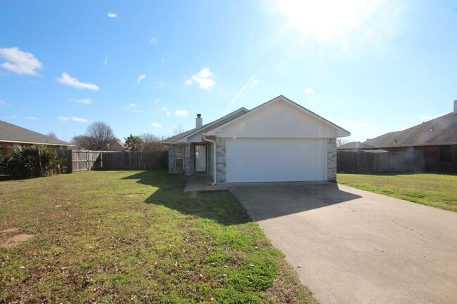 Building Photo - Coming Soon: Stunning 3 Bedroom Home in Bu...