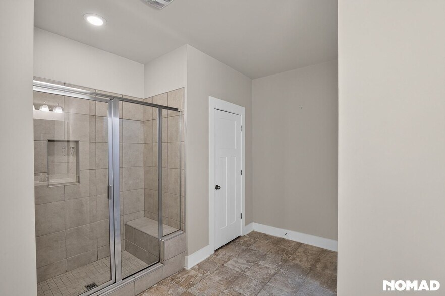 Building Photo - 201 Sprucewood Ct