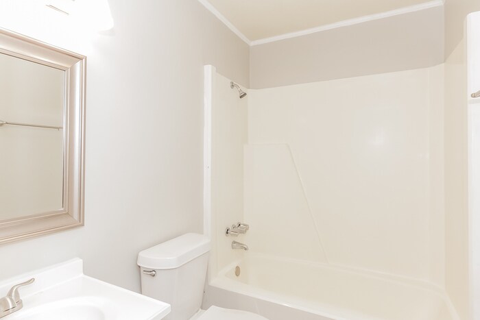 Building Photo - 3973 Maderia Dr NW