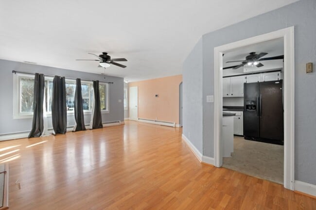 Building Photo - 3 Bed 1 Bath Home for Rent in Norfolk