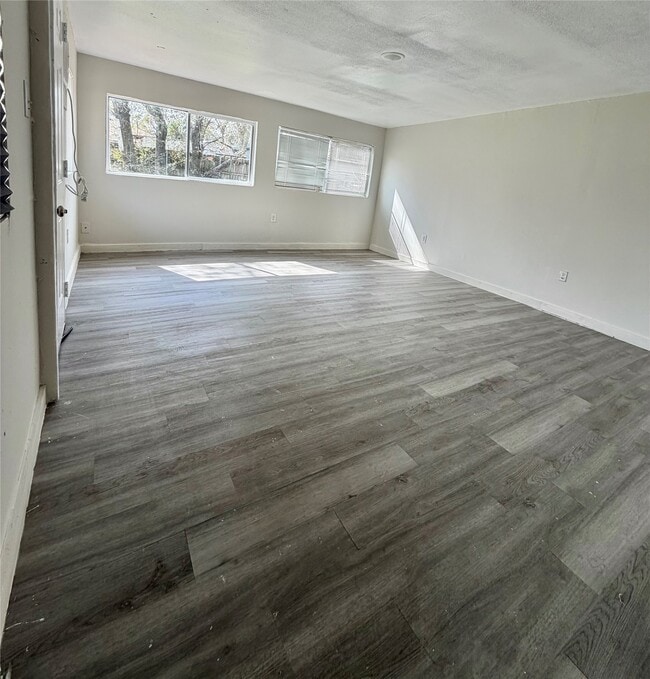 Building Photo - 738 Arvana St