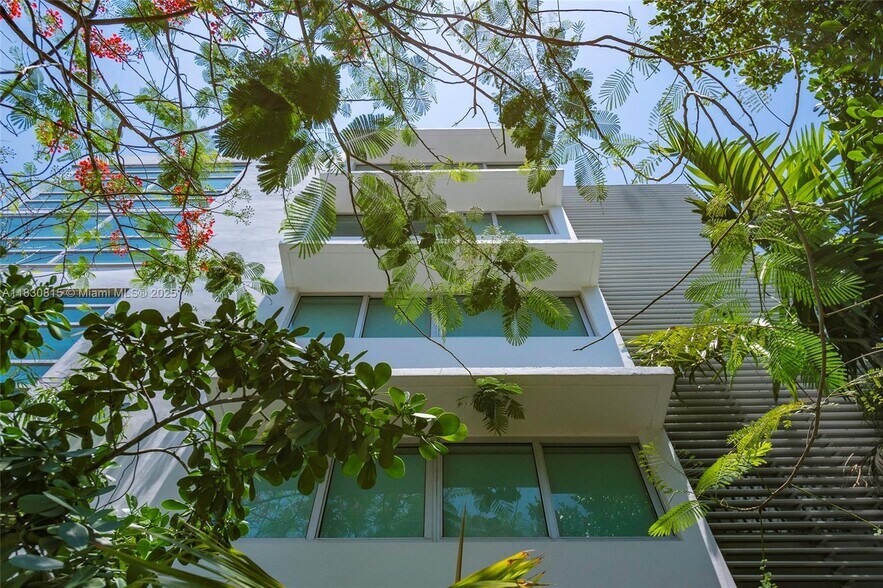 Building Photo - 421 Meridian Ave