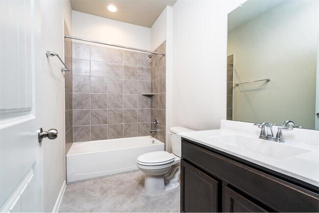 Building Photo - 5502 Pleasant Falls Dr