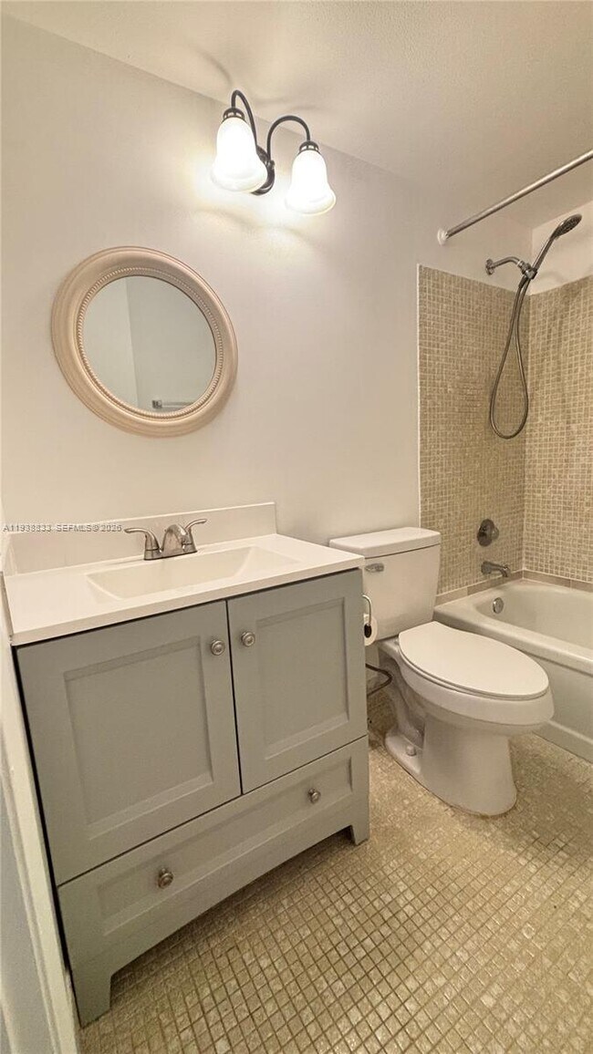 Building Photo - 62 Andover C