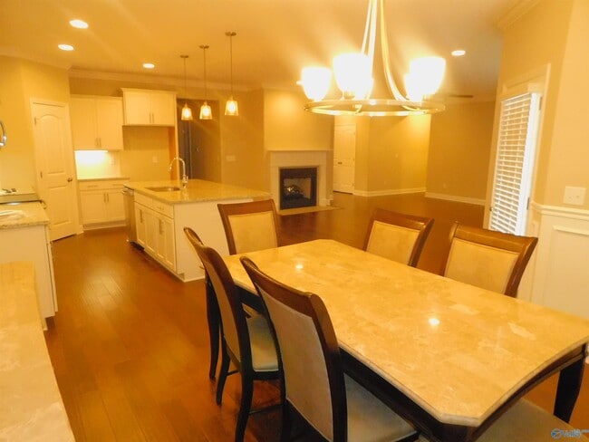 Building Photo - 2111 Milk Run Trl SW