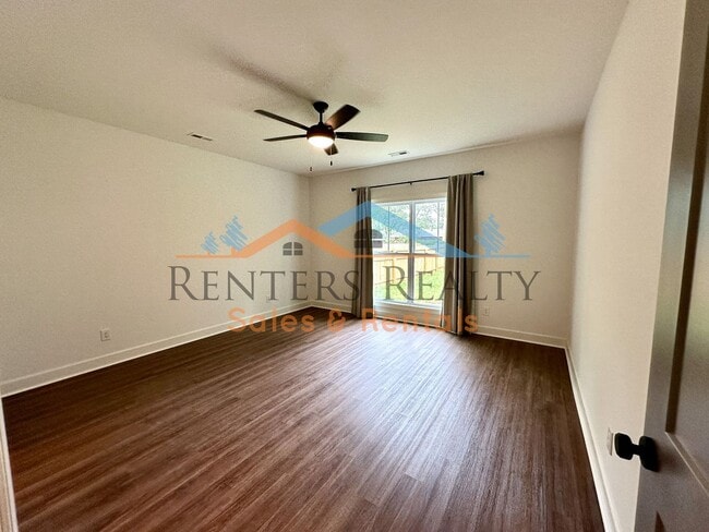 Building Photo - 3BR Home with Office, Bonus Room, Large Kitchen Island, 2-Car Garage & Large Yard – Huntsville Li...