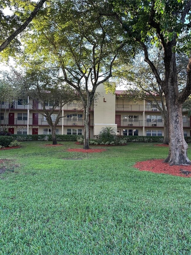 Building Photo - 200 SW 132nd Way