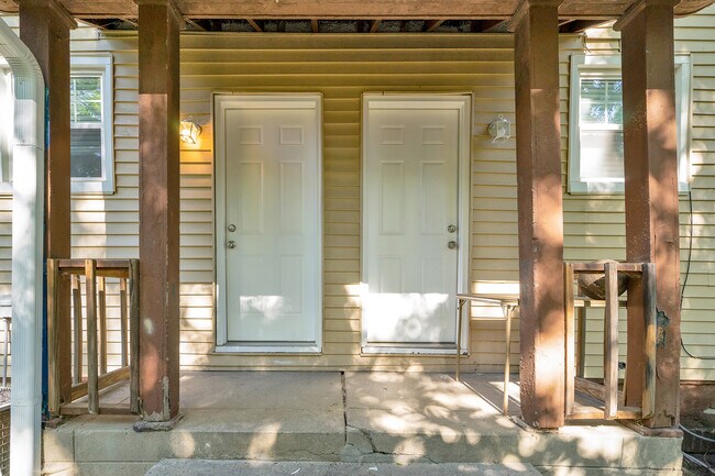 Building Photo - 3343 Carrollton Ave