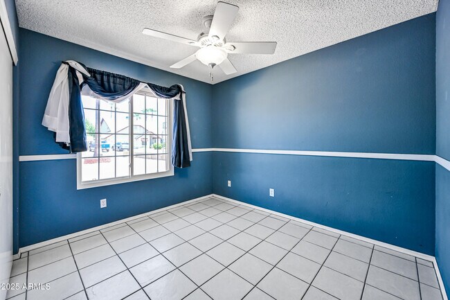 Building Photo - 324 S Rita Ln