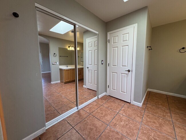 Building Photo - Vail School District Horse property with f...