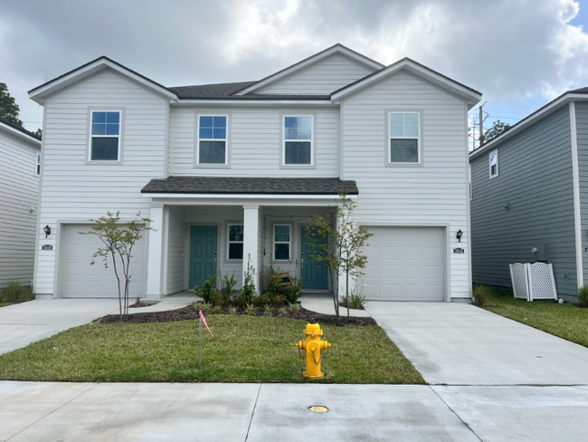 Building Photo - 14542 Macadamia Ln