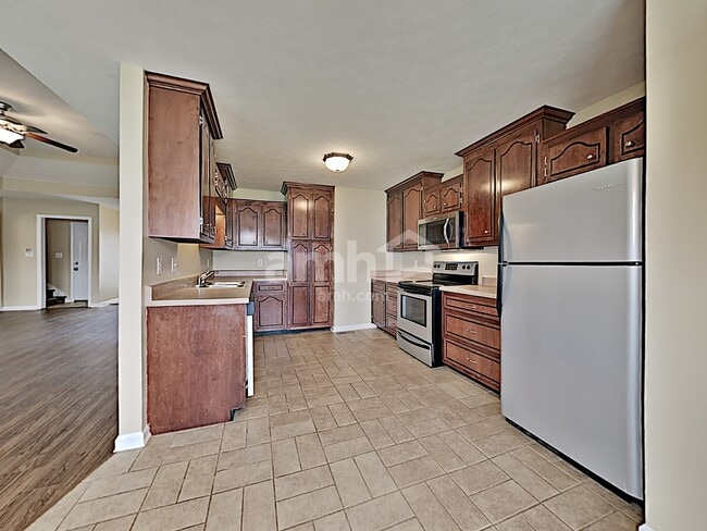 Building Photo - 3647 Cindy Jo Dr S