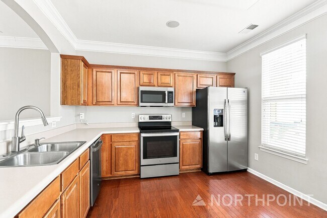 Building Photo - 9311 Greenheather Dr