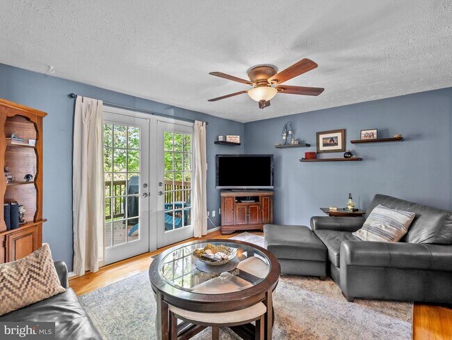 Building Photo - 1636 Fieldthorn Dr