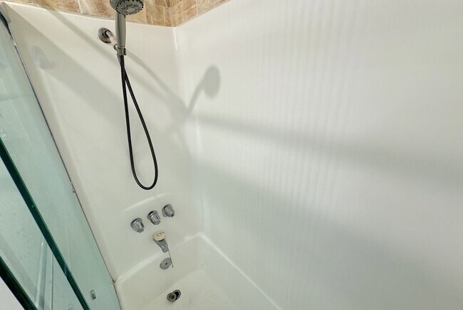 Building Photo - 808 Coriander Dr