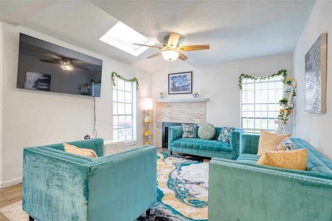 Building Photo - 10912 Gulf Fwy