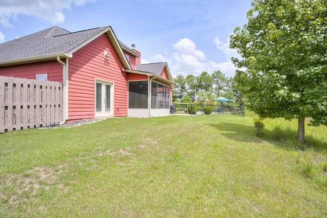 Building Photo - 520 Equinox Loop