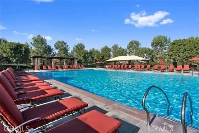 Building Photo - 70 Cipresso