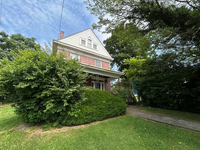 Building Photo - 3501 Bevis Ave