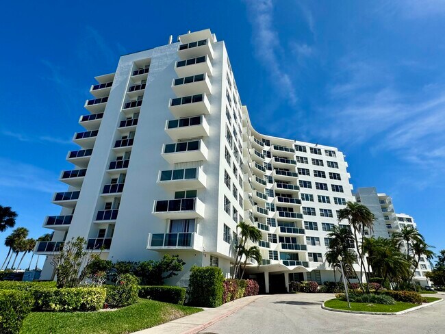 Building Photo - 2800 N Flagler Dr