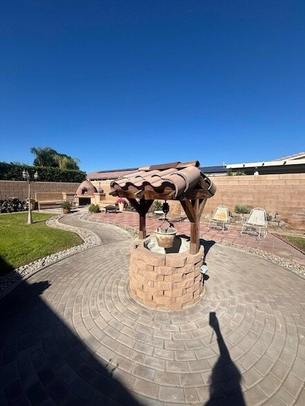 Building Photo - 82950 Vincent Dr