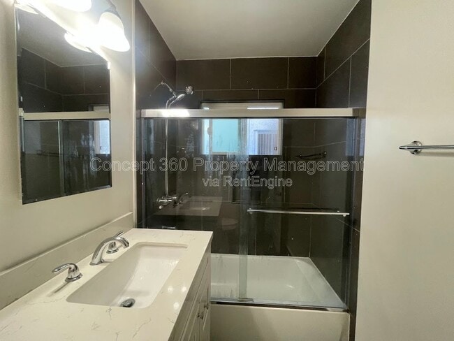 Building Photo - 13719 Yukon Ave