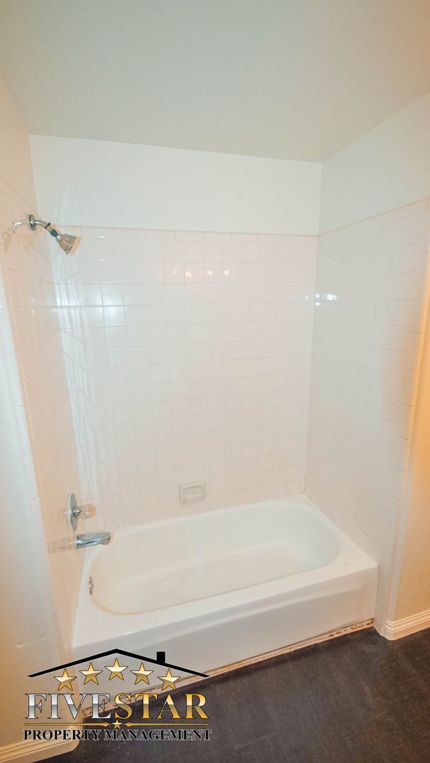 Building Photo - House for Rent on 4938 Shorebird Drive