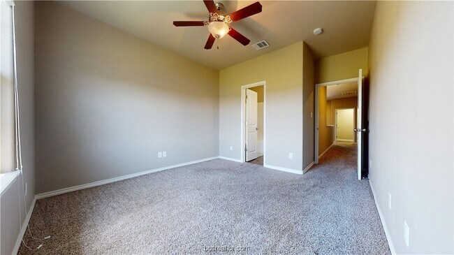 Building Photo - 3519 Summerway Dr
