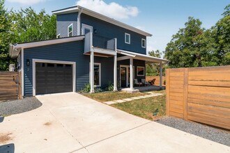 Building Photo - 1102 1/2 Tillery Street, Unit 2