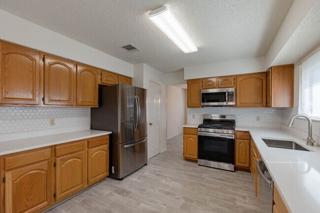 Building Photo - 2605 Buckeye Trail