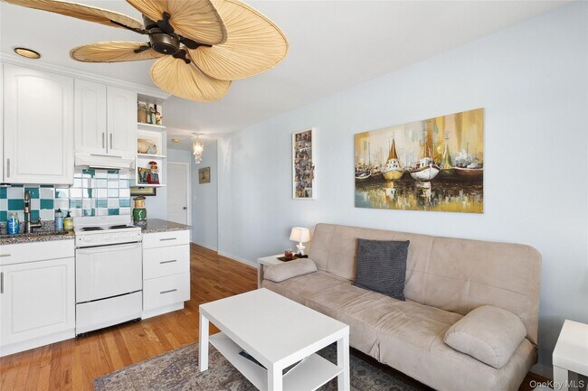 Building Photo - 16 Navy Rd