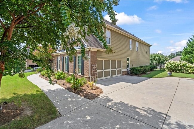 Building Photo - 6639 Trail Side Dr