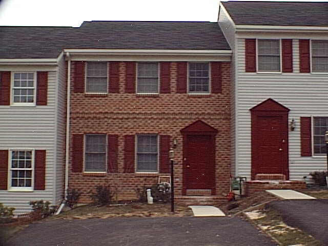 Primary Photo - 200 Robin Hill Cir