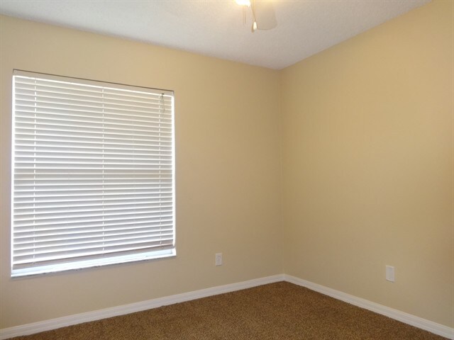 Building Photo - 13404 Silver Leaf Cir