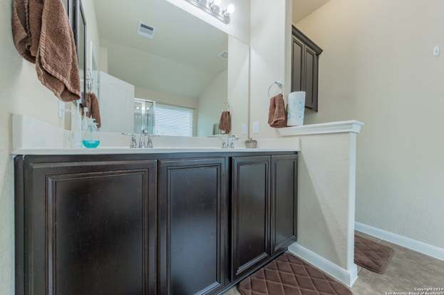 Building Photo - 751 Guna Dr