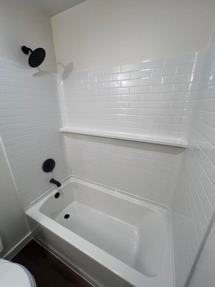 Building Photo - 3111 140th St