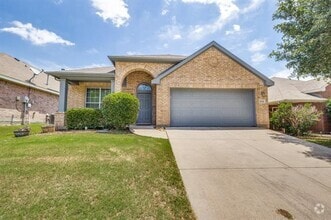 Building Photo - 3820 Denridge Ln