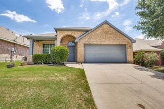 Building Photo - 3820 Denridge Ln