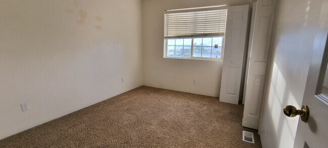 Building Photo - 2175 N Bandtail Cir