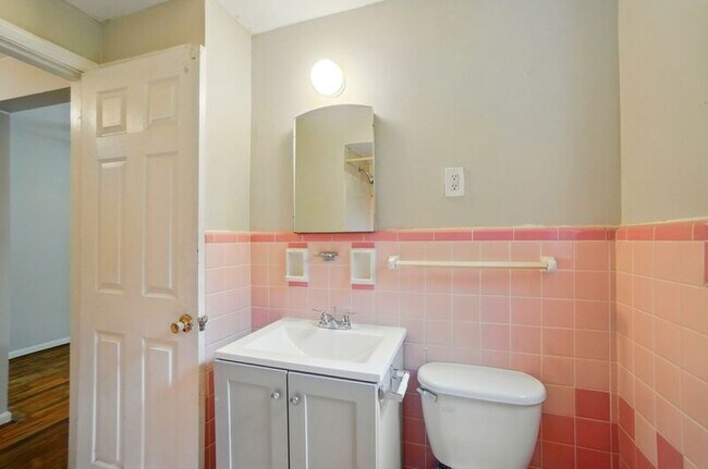 Building Photo - 3926 E Gatewood Ln