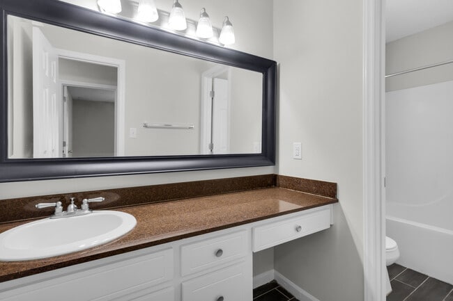 Building Photo - 2803 Currituck Ct