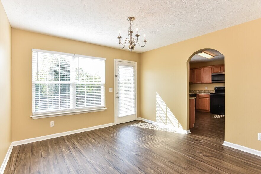 Building Photo - 1108 Harmony Ln