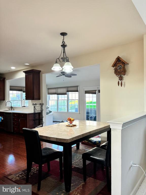 Building Photo - 43376 Barnstead Dr