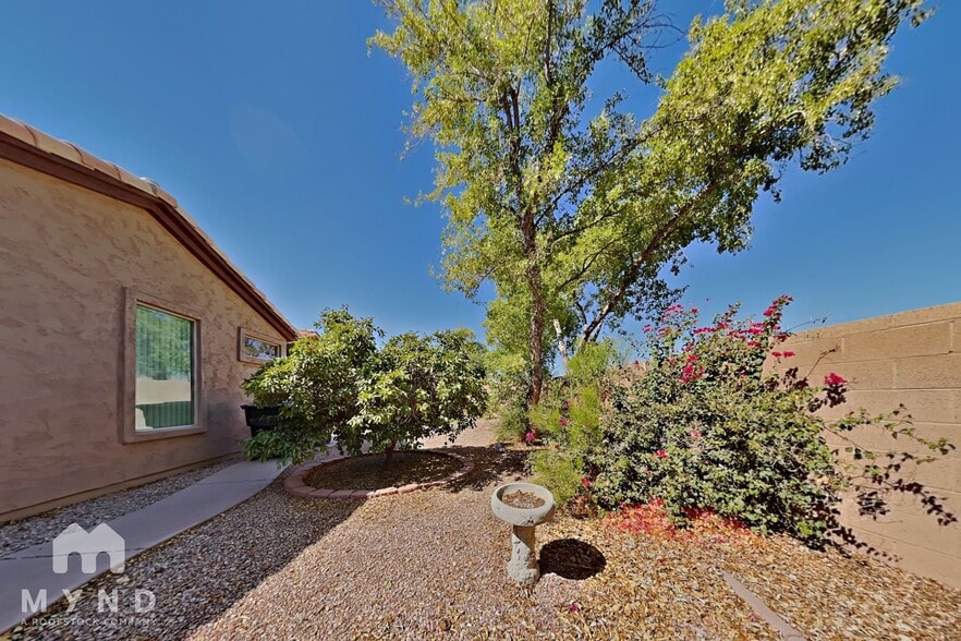 Building Photo - 5220 S Citrus Ln