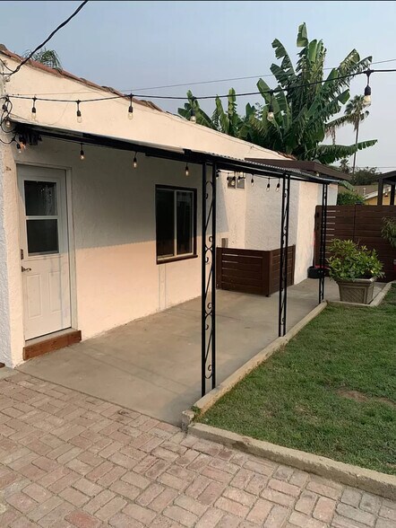 Building Photo - 915 N Chester Ave